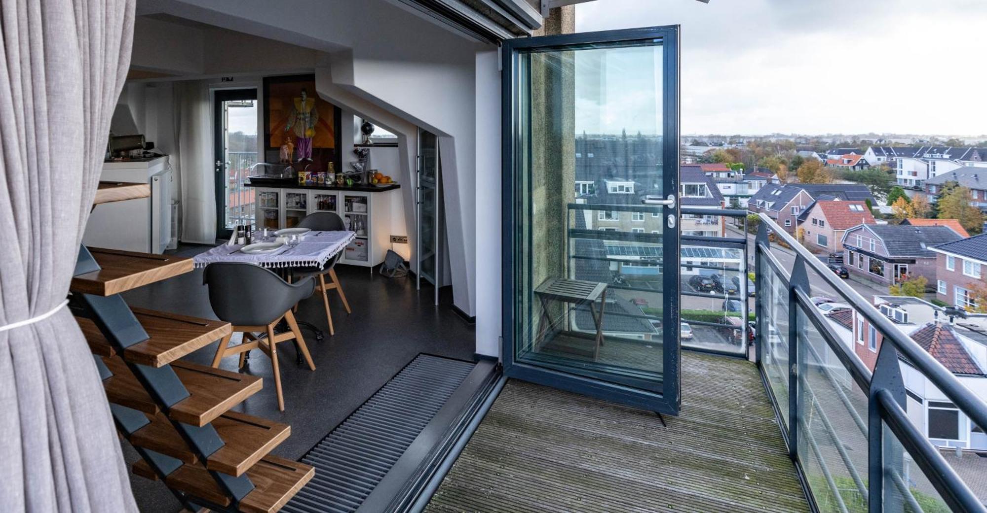 B&B De Tulpentoren Roelofarendsveen Kültér fotó